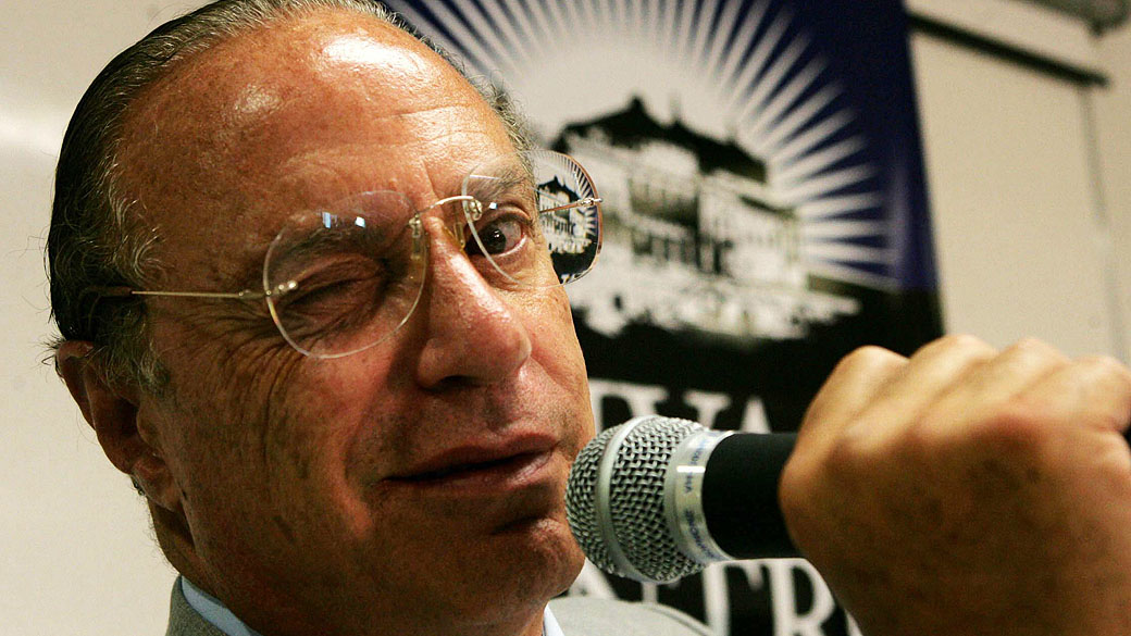 O ex-prefeito de São Paulo, Paulo Maluf, é condenado pela Suprema Corte de Nova York