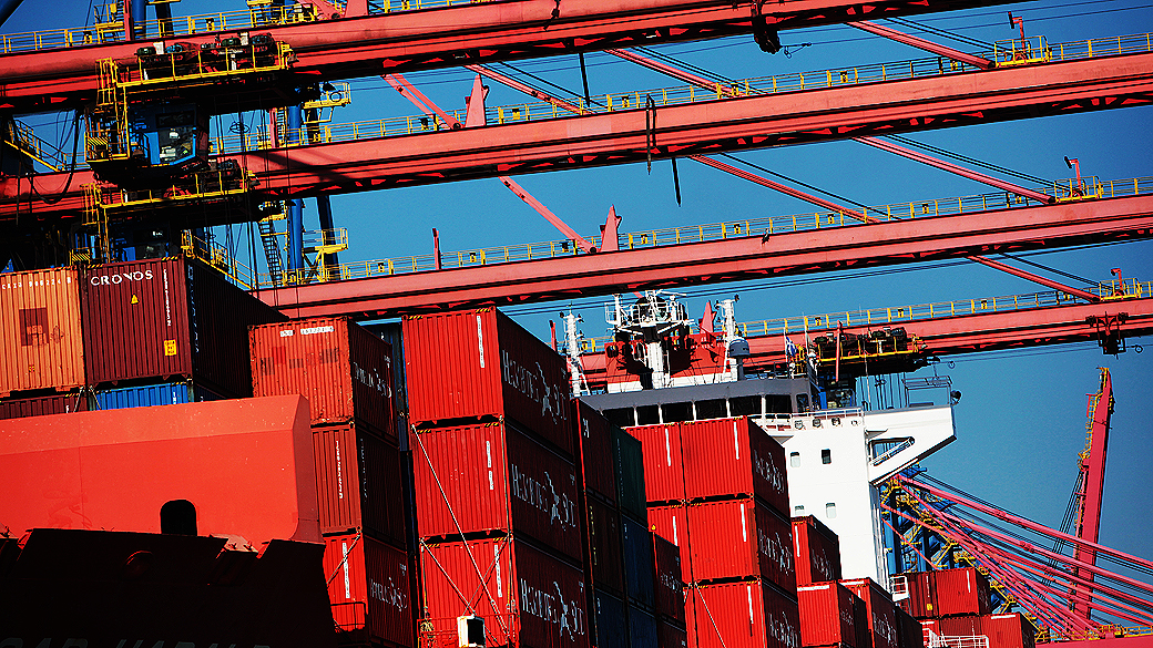 Movimentação no terminal do Porto de Santos