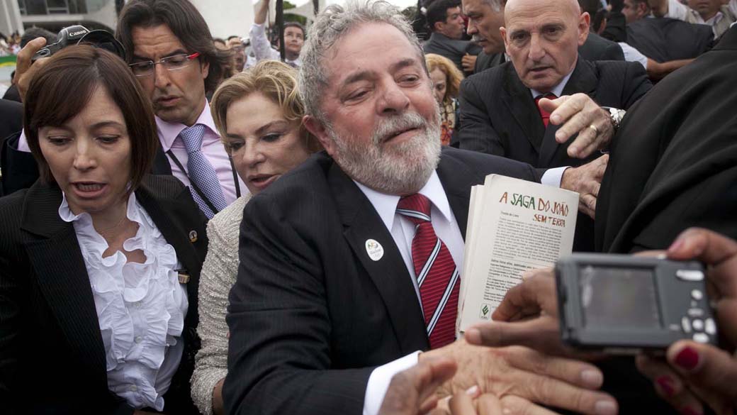 Lula se despede do povo em frente ao Palácio do Planalto, Brasília