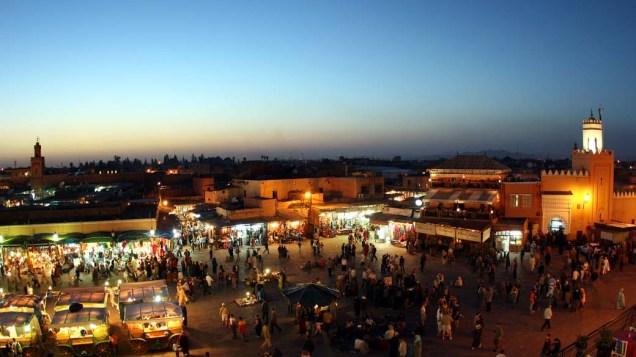 A praça Jemaa el-Fna, em Marrakech, foi tombada como Patrimônio Mundial da Unesco e é o principal símbolo do Marrocos. Em um café da praça, em 28 de abril de 2011, um atentado matou 16 pessoas e feriu 21