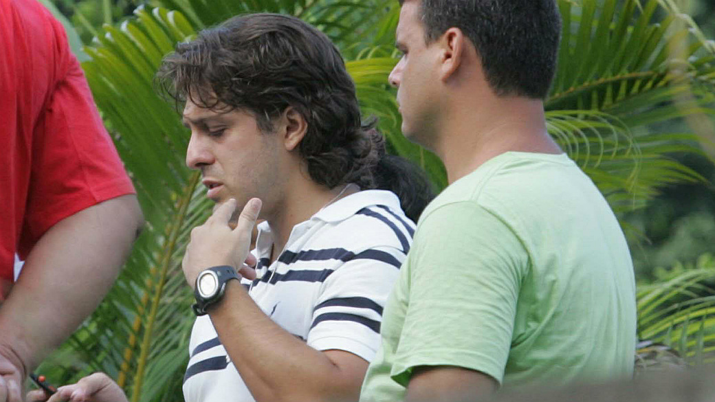O prefeito de Guapimirim, Júnior do Posto, é preso acusado de comandar uma quadrilha que desviou mais de 1 milhão de reais