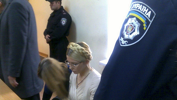 Em audiência realizada nesta terça-feira em Kiev, a ex-premiê Yulia Tymoshenko foi considerada culpada em processo de abuso de poder