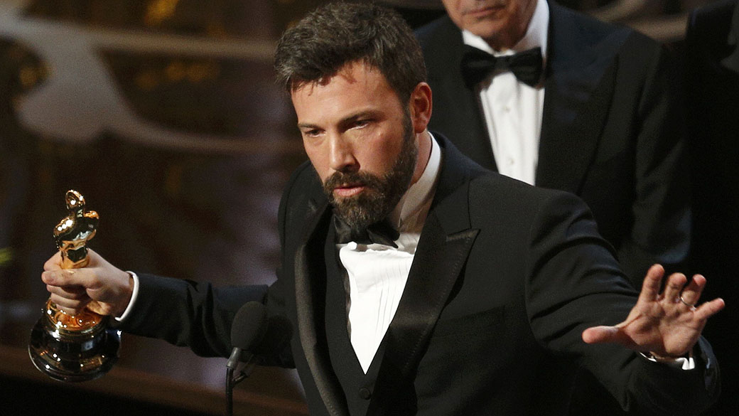 'Argo', de Ben Affleck, leva o Oscar de Melhor Filme durante a cerimônia de entrega dos Oscar, no Teatro Dolby, em Los Angeles