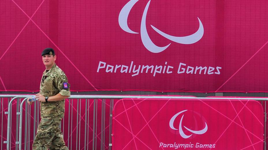 Soldado britânico no Parque Olímpico de Londres, que receberá os Jogos Paralímpicos a partir do dia 29 de agosto