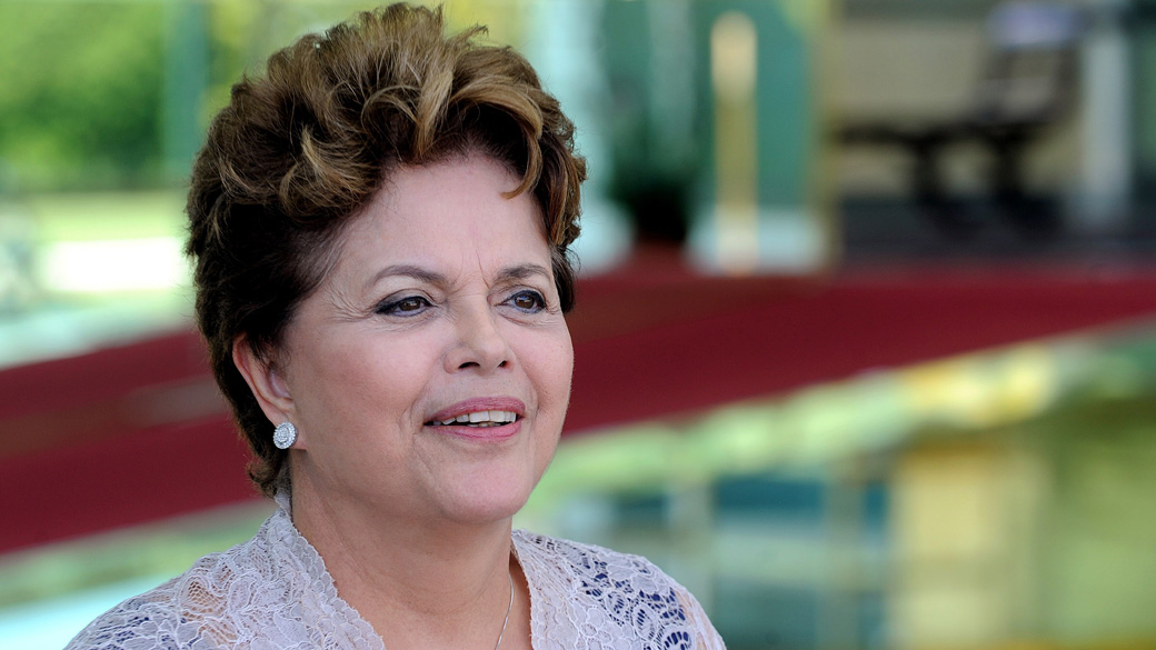 Nova regra de aposentadoria do setor público, sancionada por Dilma Rousseff, acaba com antes com garantia de aposentadoria integral