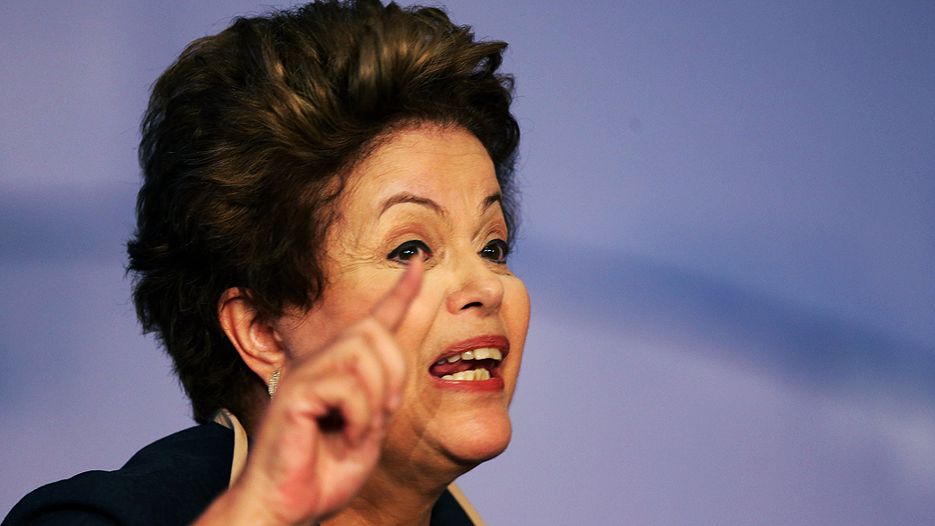 Dilma Rousseff: governo federal vai lutar para garantir as licitações até o último momento