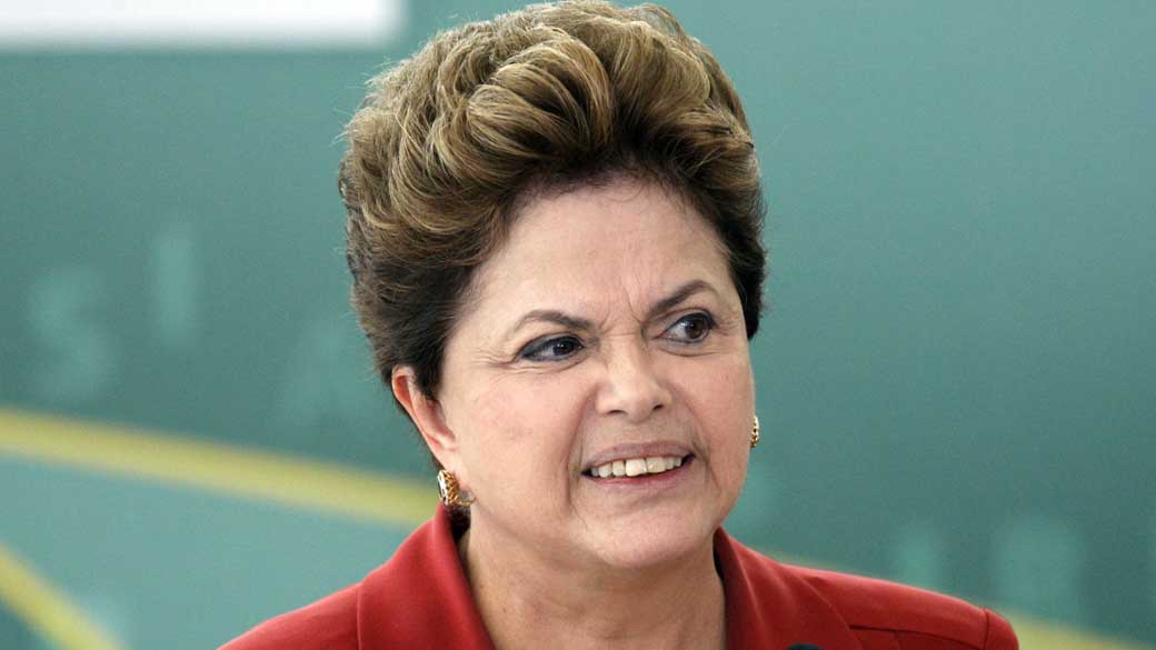 Dilma diz que Brasil precisa estar preparado para longo período de crise internacional