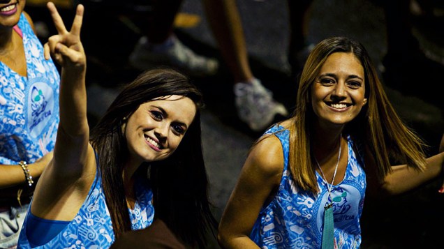 Festa de Carnaval no Circuito Barra-Ondina em Salvador, nesta quinta-feira (27)