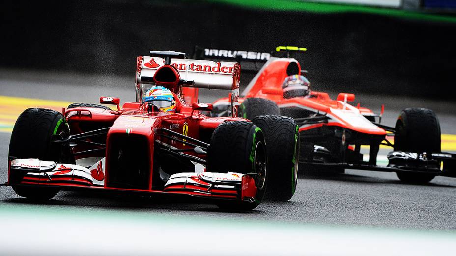 Fernando Alonso durante treino livre no circuito de Interlagos