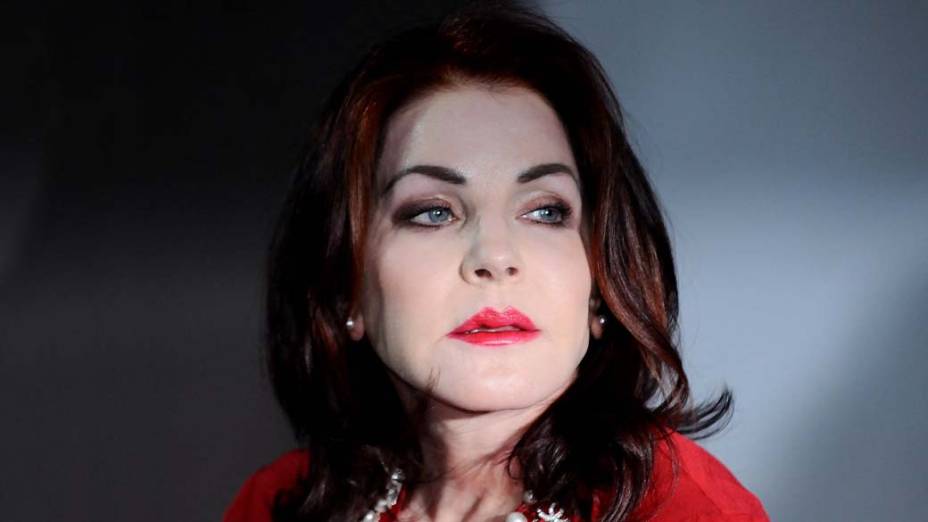 A ex-mulher de Elvis Presley, Priscila Presley, em coletiva de imprensa em São Paulo