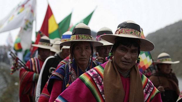 Indígenas bolivianos protestam contra construção de estrada financiada pelo BNDES