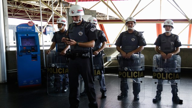 Policiamento reforçado no metrô Carrão