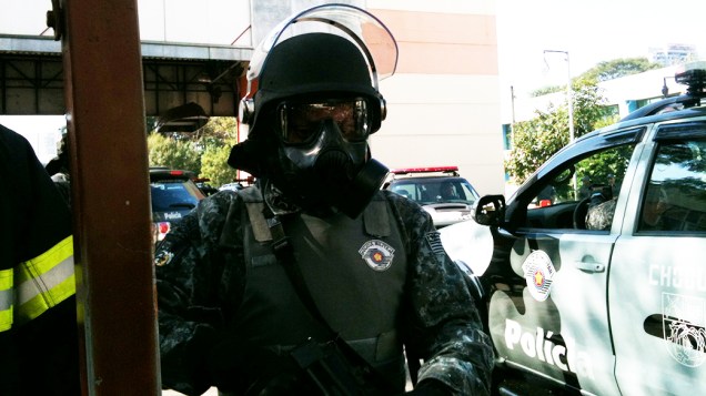 Policiamento reforçado no metrô Carrão, para evitar que protesto siga para Radial Leste