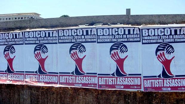 Protesto: italianos pedem que seleção boicote a Copa do Mundo de 2014, no Brasil