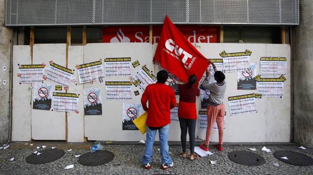 Protesto no Rio: agências bancárias do Centro aderiram à greve desta quinta (11/7)