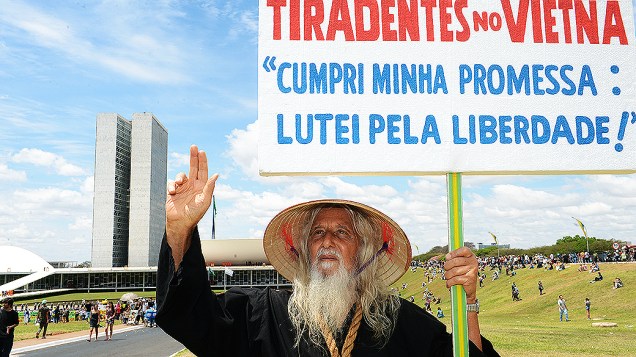 Milhares de pessoas participaram da marcha de protestos, neste sábado (07), em Brasília