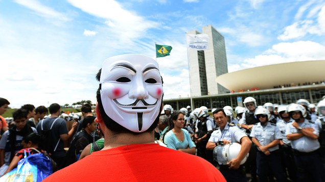 Milhares de pessoas participaram da marcha de protestos, neste sábado (07), em Brasília