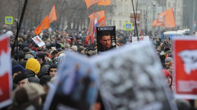 Manifestantes protestam contra resultado das eleições russas, em Moscou - 10/12/2011