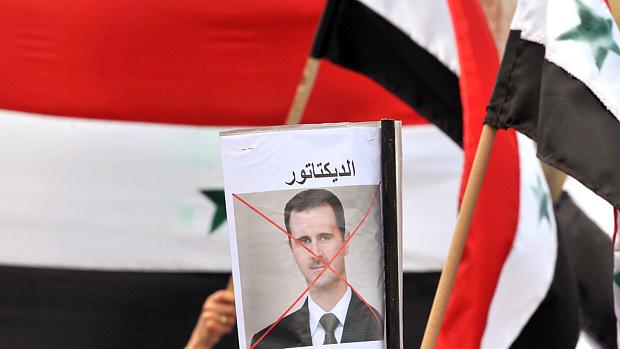 Protestos contra o regime do ditador sírio