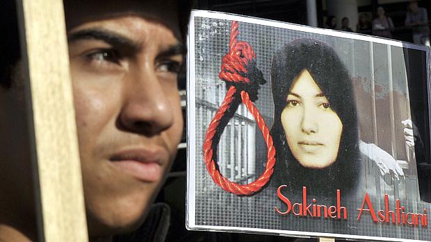 A condenação da iraniana Sakineh motivou protestos em todo o mundo