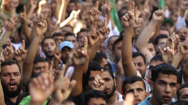 Palestinos pró-Hamas pedem a libertação de prisioneiros por Israel