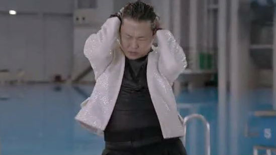 Psy lança clipe da música 'Gentleman'