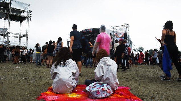 Público durante a apresentação da banda Three Days Grace, no segundo dia do Festival Lollapalooza 2015, no Autódromo de Interlagos, em São Paulo​