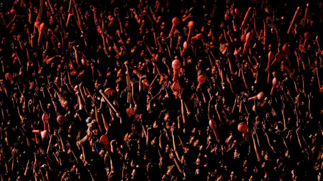 Público durante show no palco Mundo, no primeiro dia do Rock in Rio, 23/09/11