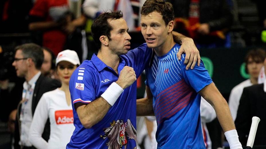 A dupla checa Tomas Berdych e Radek Stepanek venceu os sérvios