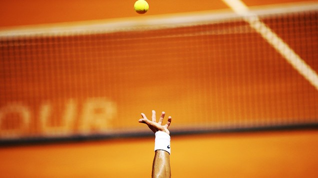 O espanhol Rafael Nadal confirmou o favoritismo e derrotou o brasileiro João Souza, no Brasil Open 2013, em São Paulo