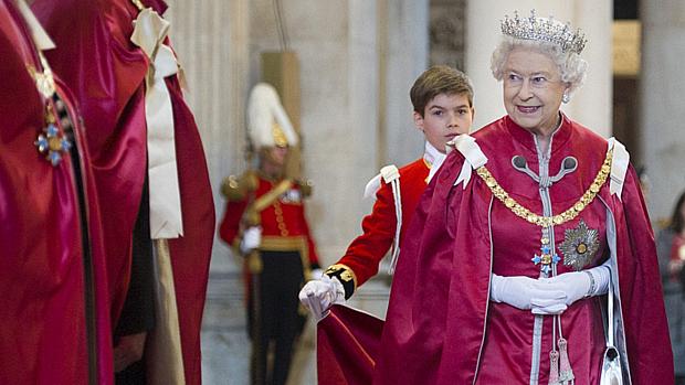 Elizabeth II durante cerimônia na catedral de St. Paul, em Londres