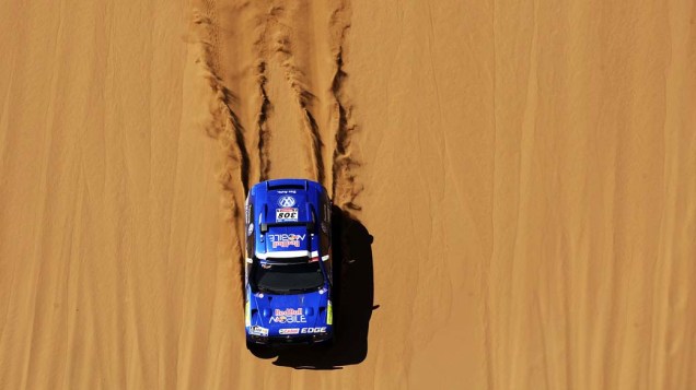 Piloto Giniel De Villiers em etapa do rali Dakar no deserto do Atacama, Chile