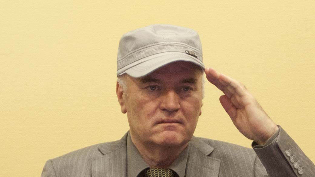 Ratko Mladic durante audiência em Haia, Holanda