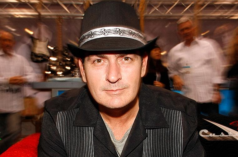 Na década de 1990, as internações do ator Charlie Sheen refletiram em seus filmes 'A Invasão' (1996), 'Conspiração' e 'Tudo Por Dinheiro' (ambos de 1997), que fracassaram nas bilheterias.