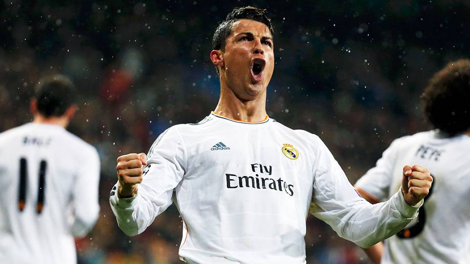 Cristiano Ronaldo comemora seu gol contra o Borussia Dortmund