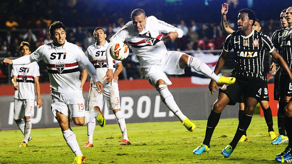 Corinthians vence o São Paulo por 2 x 1 no Morumbi na partida de ida da final da Recopa Sul-Americana