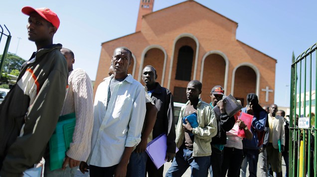 Haitianos são abrigados na igreja Nossa Senhora da Paz, no bairro do Glicério, em São Paulo