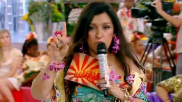 A apresentadora Regina Casé