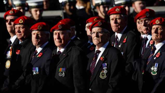 Veteranos participam da cerimônia do "Remembrance Day", em Londres