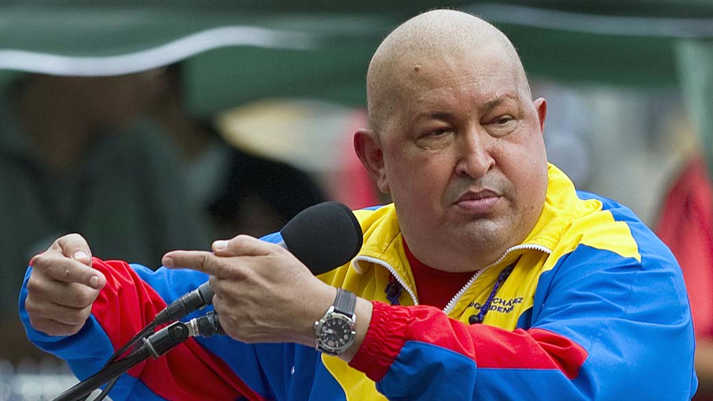 Hugo Chávez em seu primeiro discurso após a quimioterapia em uma passeata em Caracas, Venezuela, em 13/11/2011