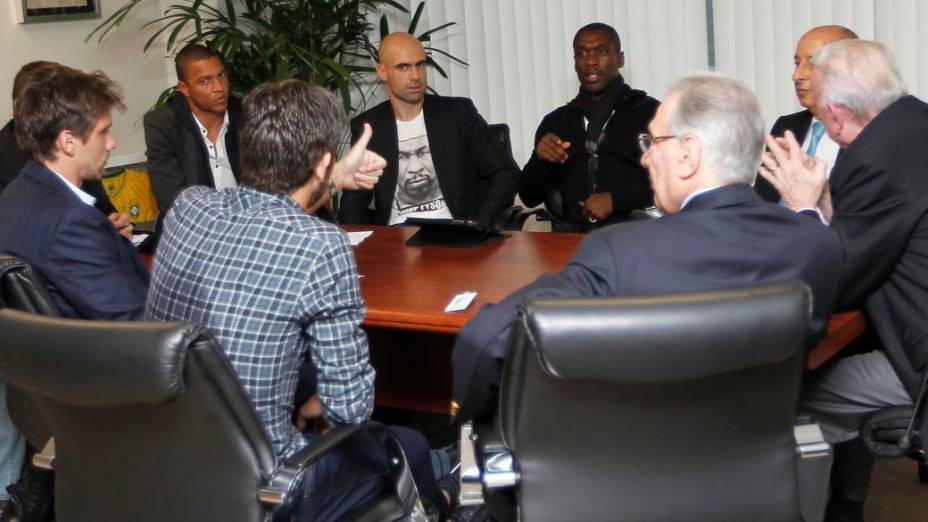 A primeira reunião entre líderes do movimento Bom Senso FC e a cúpula da CBF, na sede da entidade, no Rio de Janeiro