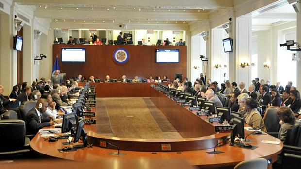 OEA realiza sessão extraordinária para discutir crise no Equador