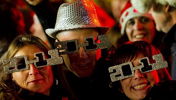 População comemora chegada do Ano-Novo em Amsterdã, na Holanda