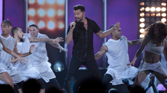 Ricky Martin se apresenta no Billboard Music Awards 2014