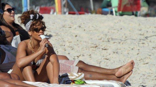 Rihanna na Praia de Ipanema