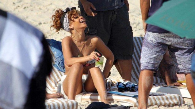 Rihanna na Praia de Ipanema
