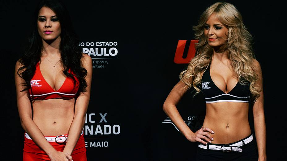 Ring Girls durante a pesagem do UFC em São Paulo