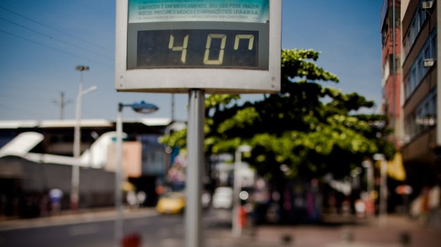 Em alguns bairros como Bangu (foto), os termometros chegaram a registrar 40 graus de temperatura, no Rio de Janeiro