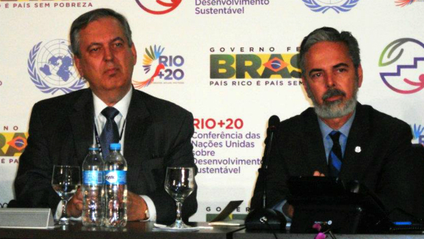 O embaixador Luís Alberto Figueiredo Machado e o ministro das Relações Exteriores, Antônio Patriota: liderança brasileira