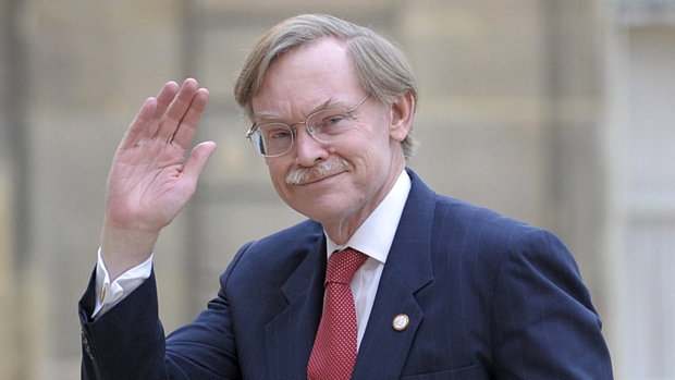 Robert Zoellick instou as autoridades do G20 a "priorizar os alimentos em 2011"